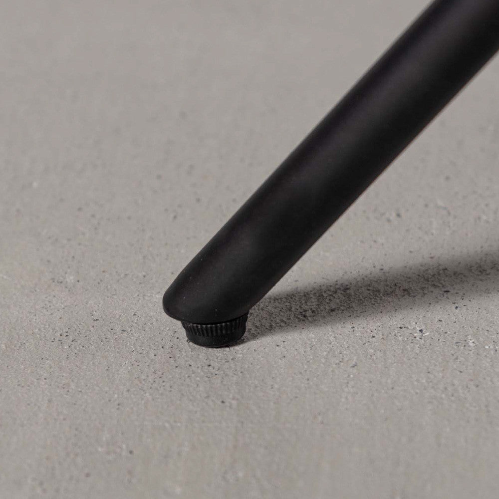 ラウンドサイドテーブル