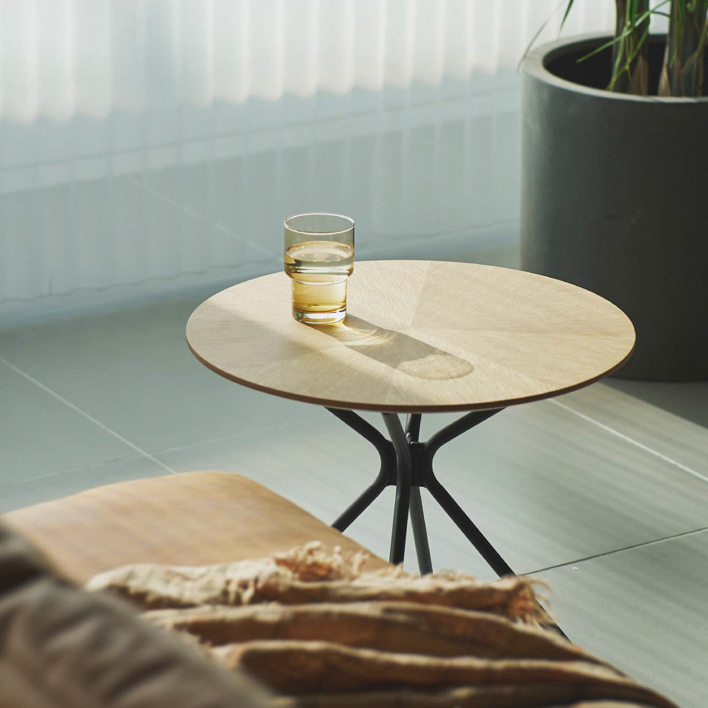 ラウンドサイドテーブル