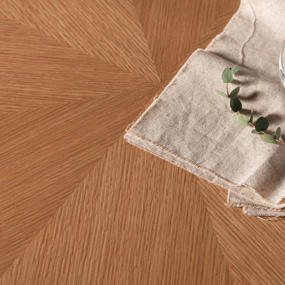 ラウンドサイドテーブル