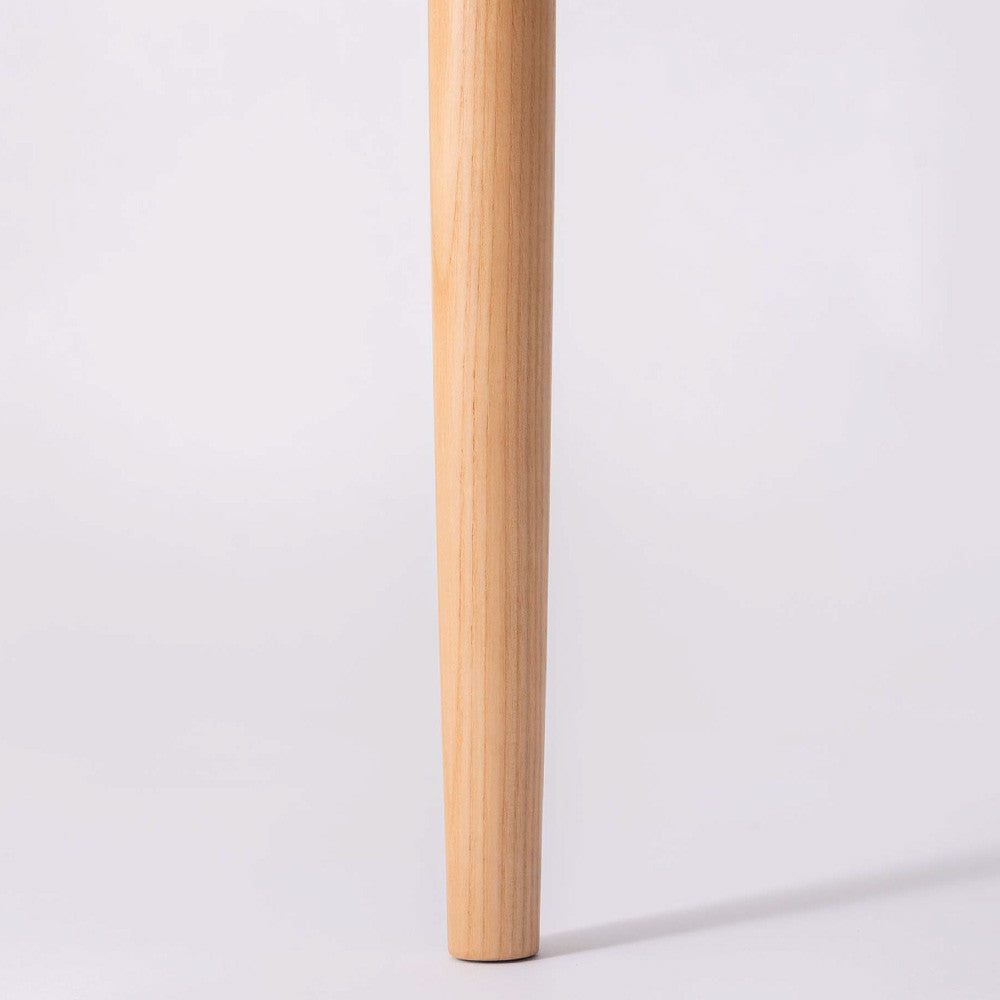 肘掛け付き北欧ダイニングチェア