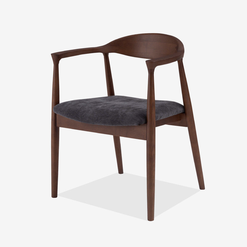 肘掛け付き北欧ダイニングチェア