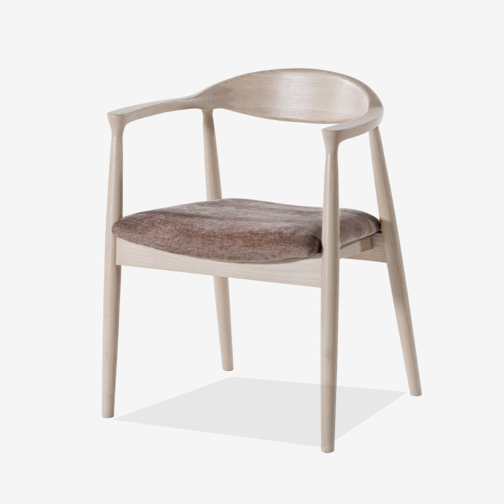 肘掛け付き北欧ダイニングチェア