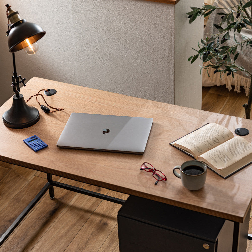 ワーキングデスク シンプル