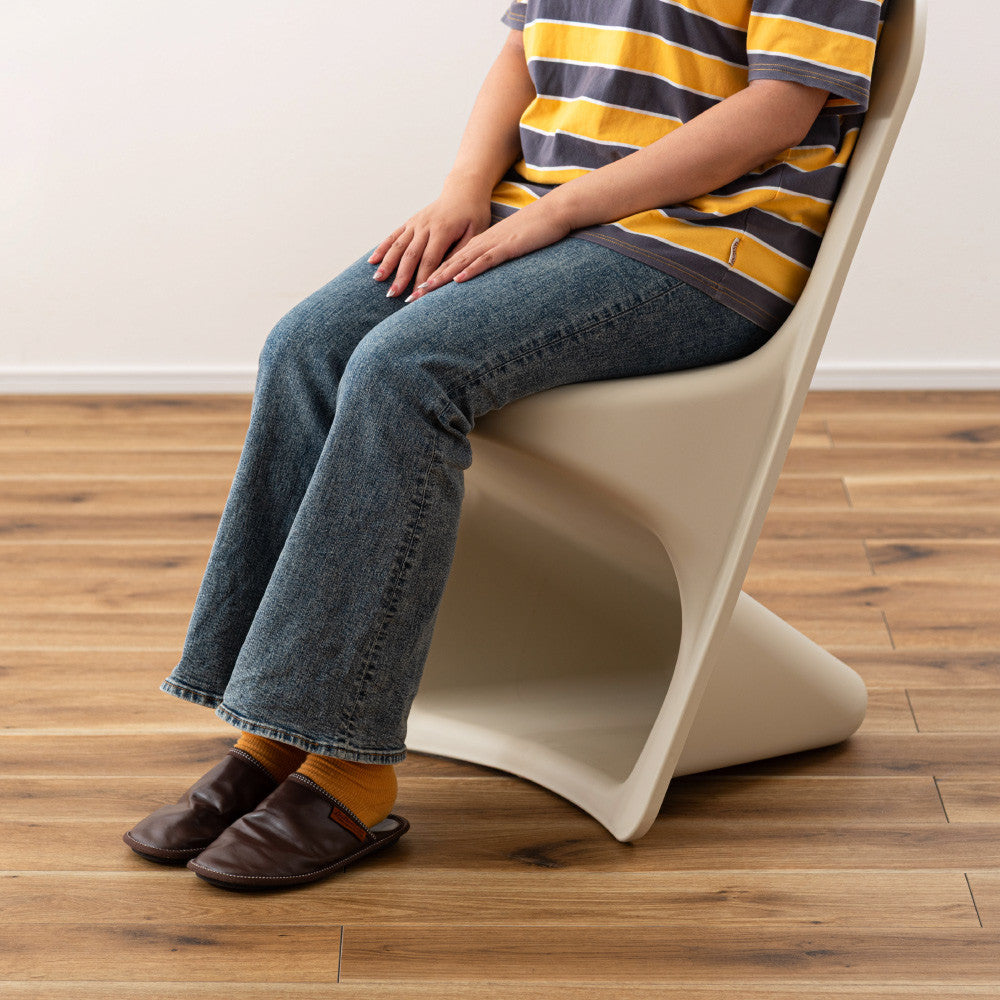 スタッキングチェア