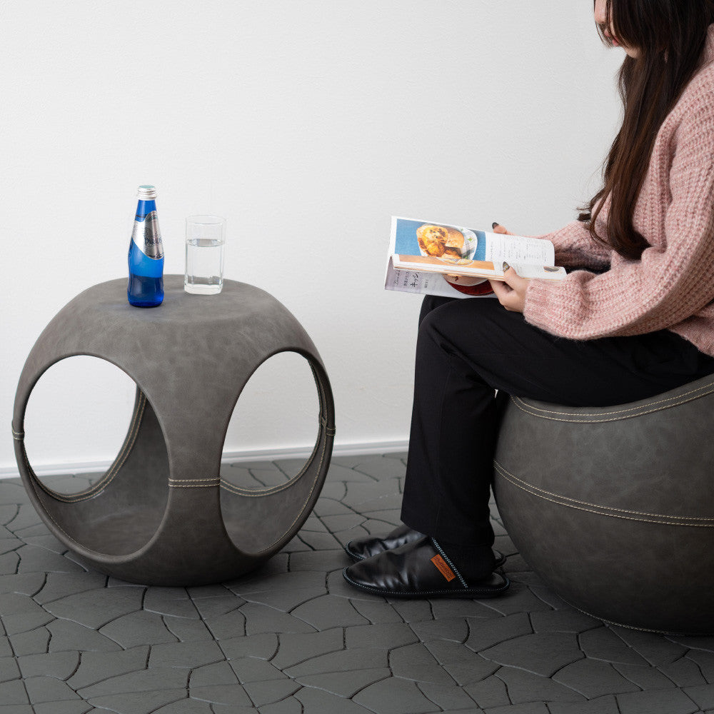 サイドテーブル