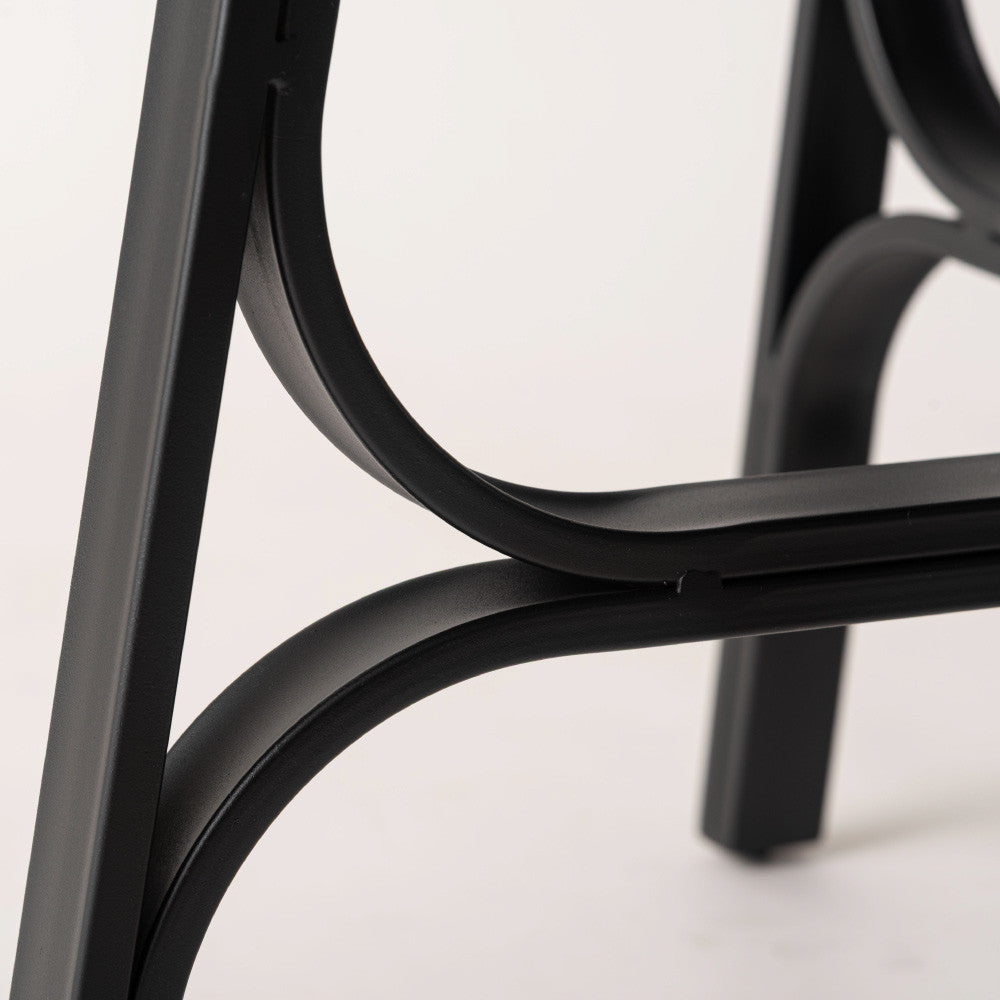 石目調ラウンドテーブル