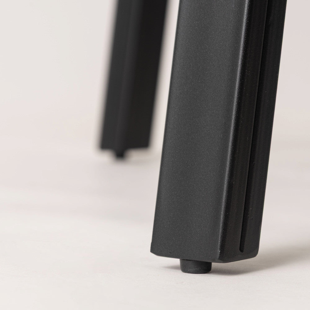 石目調ラウンドテーブル