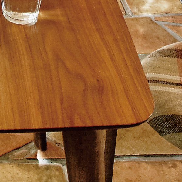 ダイニングテーブル